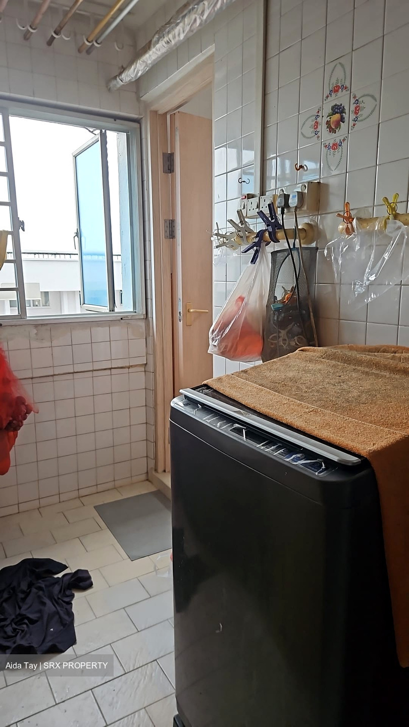 Jurong East Street 31 (Jurong East),  #588101871